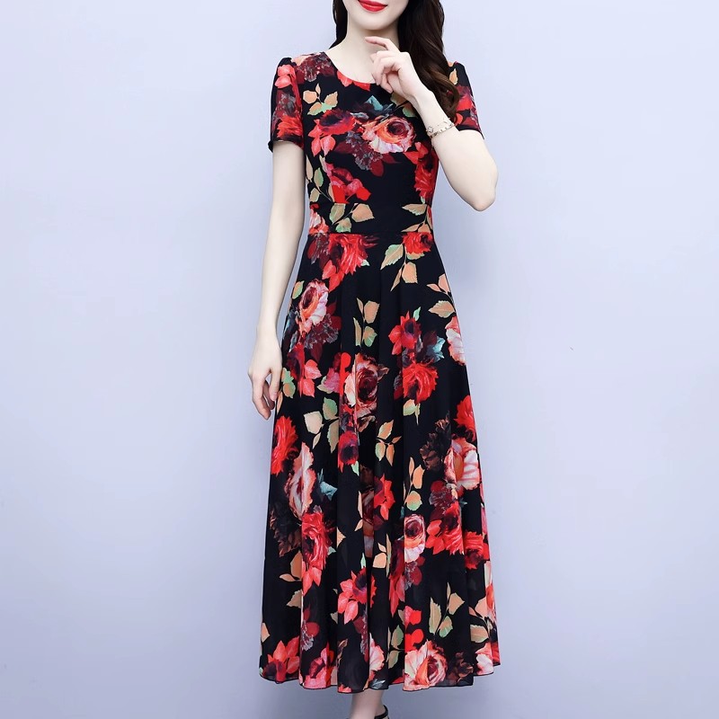 Round-neck dress