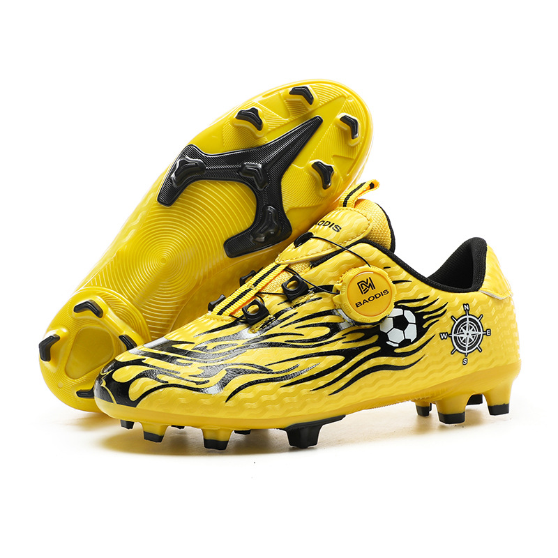 Sports shoes