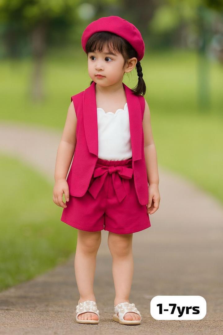3-piece fashion outfit set. 