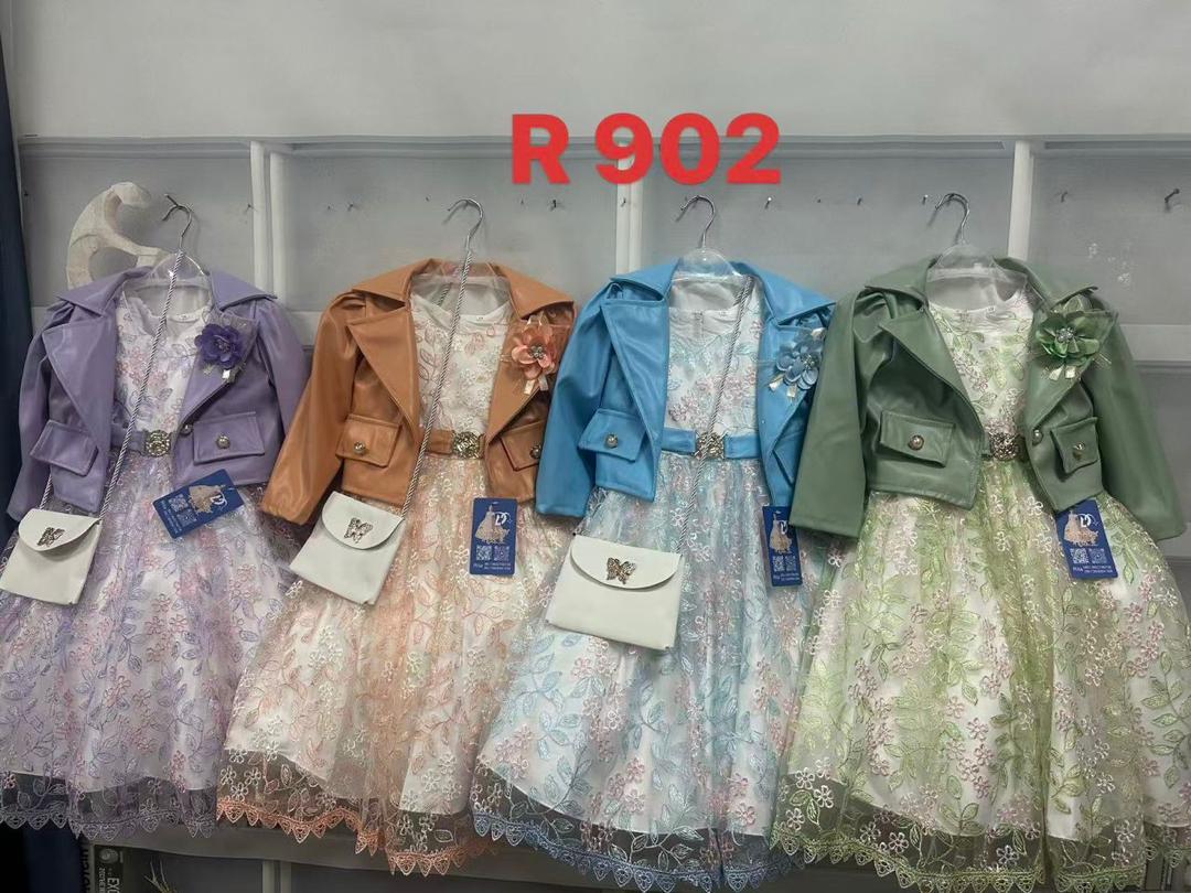 A dress: Floral  